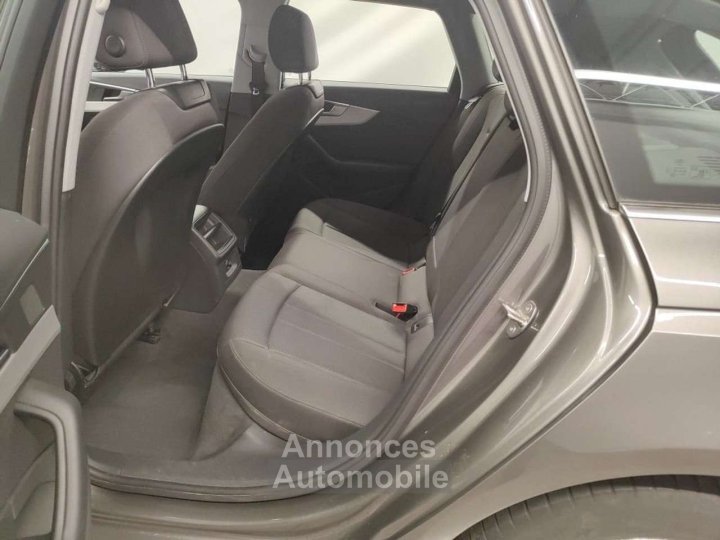 Audi A4 Avant 30TDi STRONIC - 9