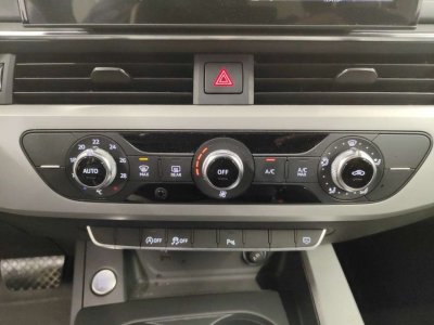 Audi A4 Avant 30TDi STRONIC   - 12