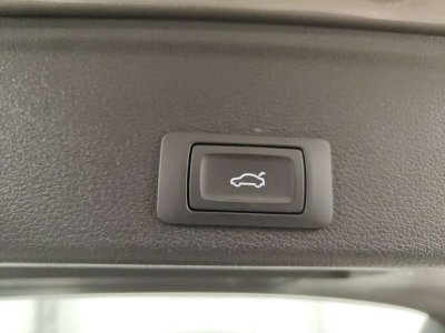 Audi A4 Avant 30TDi STRONIC   - 15