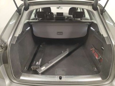 Audi A4 Avant 30TDi STRONIC   - 16