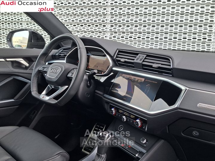 Audi Q3 35 TFSI 150 ch S tronic 7 S line plus - 7