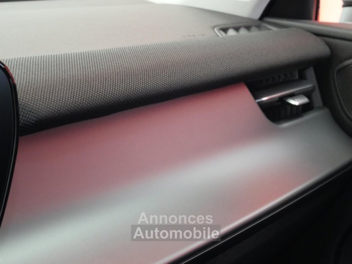 Audi Q3 HYBRIDE e-hybrid 272 ch S tronic 6 Business Executive - 17