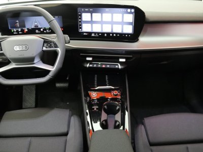 Audi Q3 HYBRIDE e-hybrid 272 ch S tronic 6 Business Executive   - 21