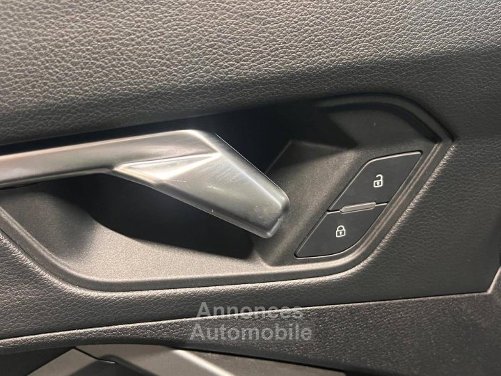Audi Q3 Sportback 45 TFSIe 245 ch S tronic 6 S line - 14