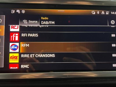 Audi Q3 Sportback 45 TFSIe 245 ch S tronic 6 S line - 40