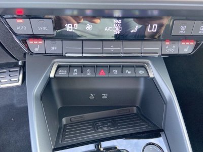 Audi A3 Sportback NEW 35 TDI 150 S-tronic S LINE TOE Matrix Caméra 360 JA 18" Black Hifi SONOS - 28