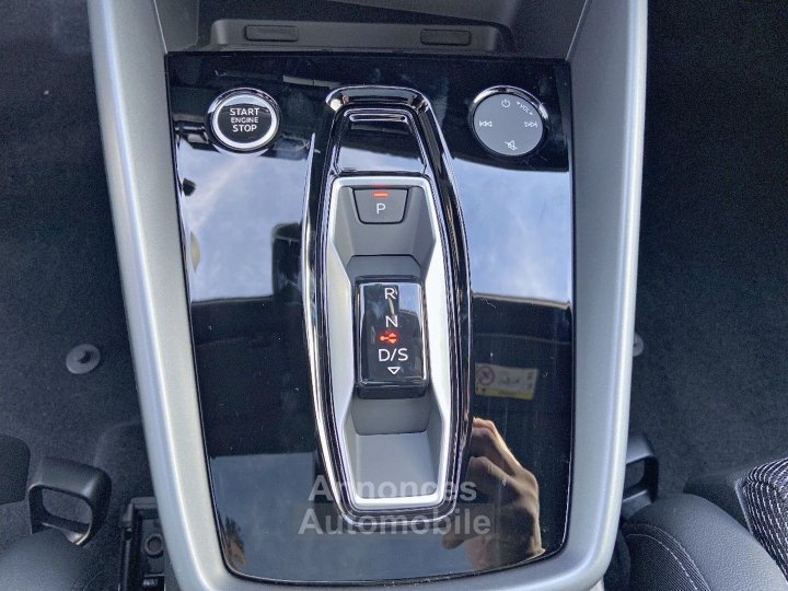 Audi A3 Sportback NEW 35 TDI 150 S-tronic S LINE TOE Matrix Caméra 360 JA 18" Black Hifi SONOS - 30