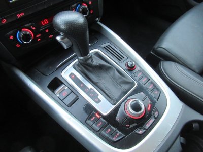 Audi Q5 20 TDI 170CH FAP S LINE QUATTRO S TRONIC 7 - 16