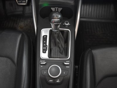 Audi Q2 35 TFSI COD 150 S tronic 7 S Line - 24