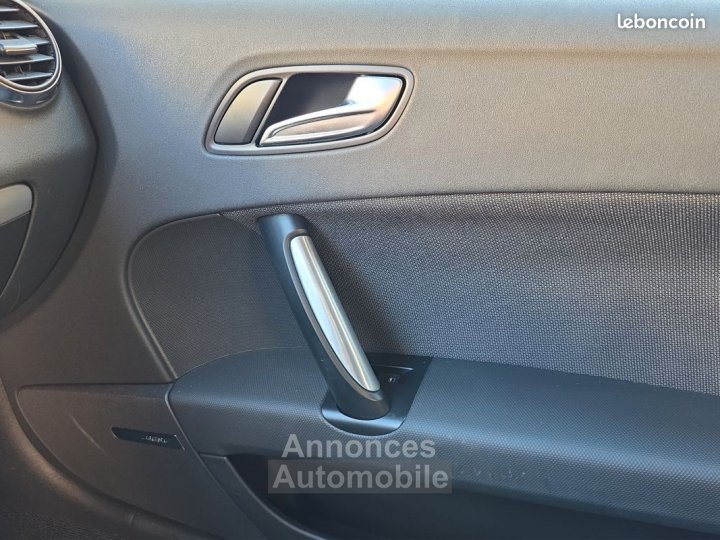 Audi TT coupe 20 tfsi 200 s-tronic bva audio bose garantie 6 mois - 22