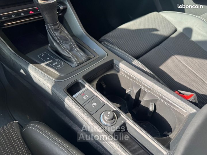 Audi Q3 Sportback 15 35 tfsi 150 s-line s-tronic bva - 37