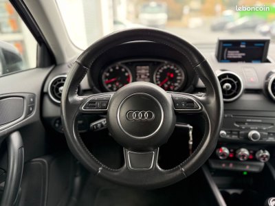 Audi A1 12l tfsi 86ch s-line radars ar clim auto bluetooth   - 4