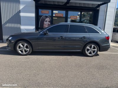 Audi A4 2l 40 tfsi 190ch business line + attelage   - 2