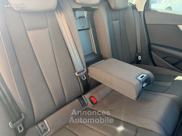 Audi A4 2l 40 tfsi 190ch business line + attelage - 12