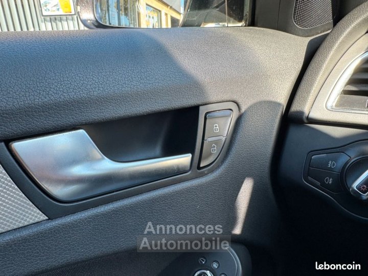 Audi A4 Avant 20 tdi 145ch ambiente - 30