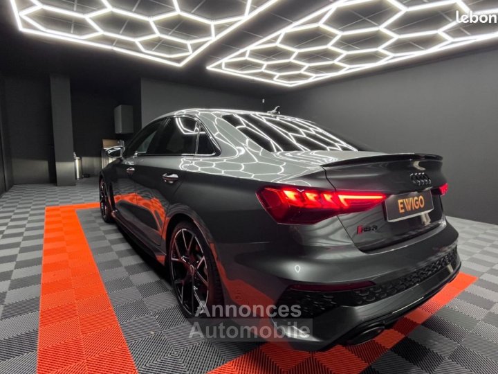 Audi RS3 25 tfsi 400ch quattro s-tronic bva - 19