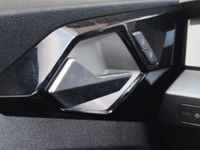 Audi A1 Sportback 15 35 tfsi 150ch business line s-tronic bva carplay sieges chauffants   - 24