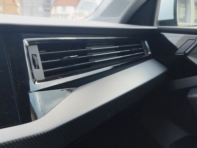 Audi A1 Sportback 15 35 tfsi 150ch business line s-tronic bva carplay sieges chauffants   - 26