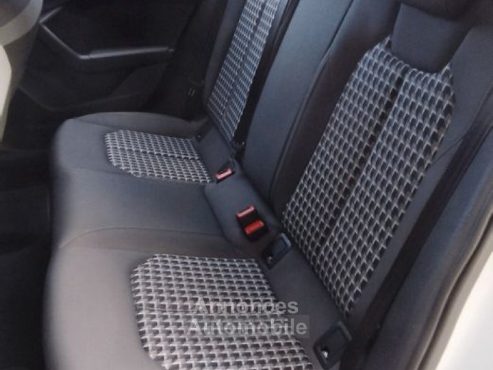 Audi A1 Sportback 15 35 tfsi 150ch business line s-tronic bva carplay sieges chauffants - 39