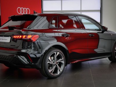 Audi A3 Sportback TFSI Mild Hybrid 150 S tronic 7 S line   - 3