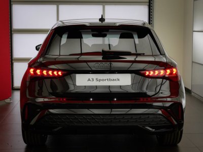 Audi A3 Sportback TFSI Mild Hybrid 150 S tronic 7 S line   - 4
