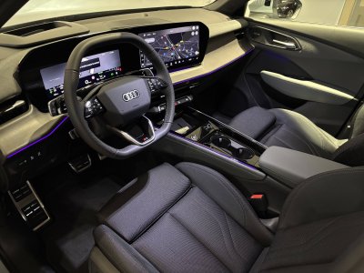 Audi Q3 HYBRIDE e-hybrid 272 ch S tronic 6 S line - 31