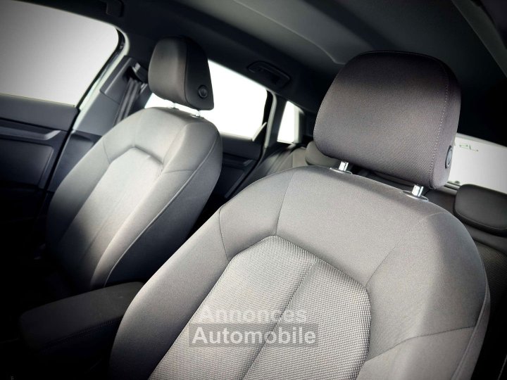 Audi A3 Sportback 10TFSI SLINE-1ERPRO-COCKPIT-CARPLAY-PDC - 12