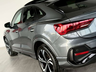 Audi Q3 Sportback 20TDiQuattroFULLS-LINE-COCKPIT-TO-CUIR - 10