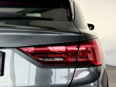 Audi Q3 Sportback 20TDiQuattroFULLS-LINE-COCKPIT-TO-CUIR - 12