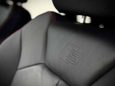 Audi Q3 Sportback 20TDiQuattroFULLS-LINE-COCKPIT-TO-CUIR - 15