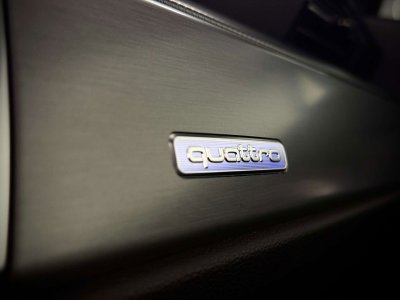 Audi Q3 Sportback 20TDiQuattroFULLS-LINE-COCKPIT-TO-CUIR - 23