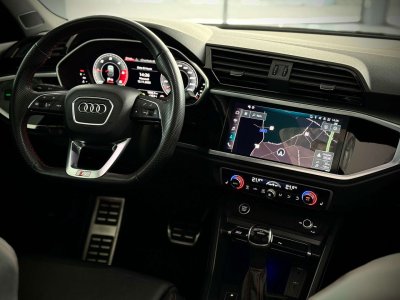 Audi Q3 Sportback 20TDiQuattroFULLS-LINE-COCKPIT-TO-CUIR - 24