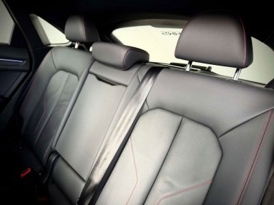 Audi Q3 Sportback 20TDiQuattroFULLS-LINE-COCKPIT-TO-CUIR - 26