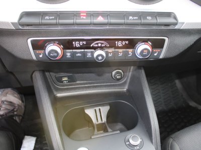 Audi Q2 S-LINE 35 TFSI 150 CV CAMÉRA FULL LED GPS 3D PK HIVER JA 17 BOITE AUTO S-TRONIC - 15