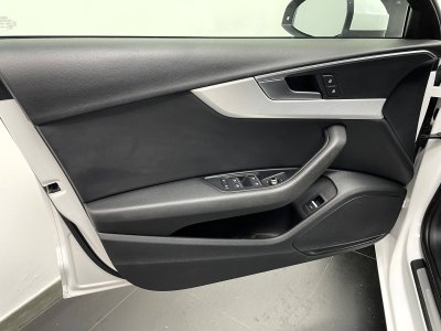 Audi A4 Avant (B9) 20 TDI 150ch Design Luxe S Tronic 7 - 13