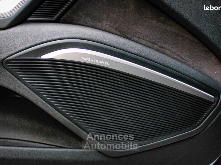 Audi TT RS iii 25 tfsi 400 ch quattro s-tronic 7 feux arrieres oled - 9