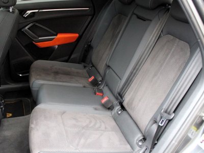 Audi Q3 Sportback 40 tfsi 190 ch s-line quattro s-tronic 7 - 8