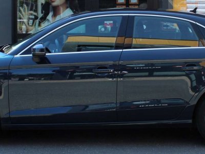 Audi A3 berline 20 tdi 150 ch sport s-tronic %2B sieges av chauffants - 14