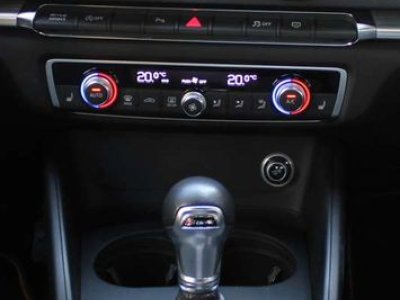 Audi A3 berline 20 tdi 150 ch sport s-tronic %2B sieges av chauffants - 23