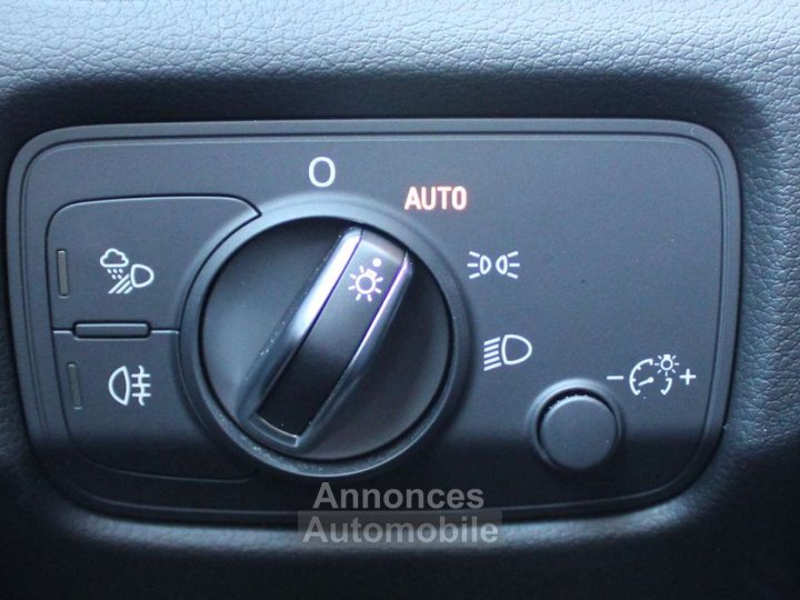 Audi A3 berline 20 tdi 150 ch sport s-tronic %2B sieges av chauffants - 26