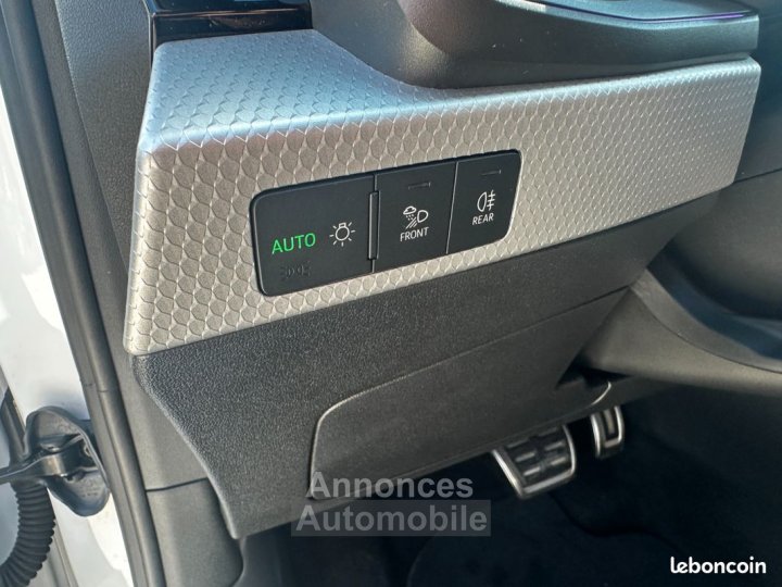 Audi A1 Sportback 10 30 tfsi 110 ch s-line s-tronic bva entretien contructeur - 28