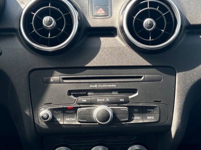 Audi A1 12 tfsi 86 ch ambition xenon + radar ar - 10