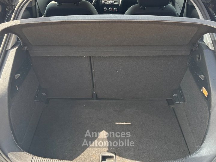 Audi A1 12 tfsi 86 ch ambition xenon + radar ar - 11