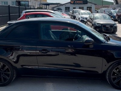 Audi A1 12 tfsi 86 ch ambition xenon + radar ar - 16