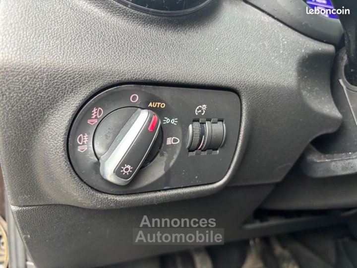 Audi A1 16 tdi 90 ch ambition xenon + radar ar - 24