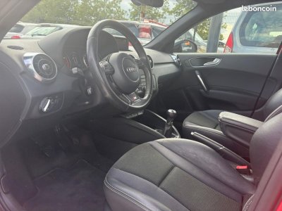 Audi A1 Sportback 14 tfsi 122 ch s-line - 3