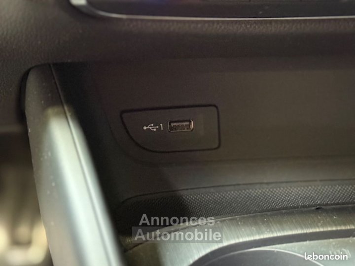 Audi A3 Sportback 16l tdi 115ch s-tronic s-line - 27