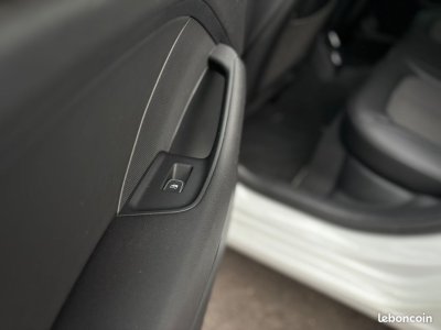 Audi A3 Sportback 16 tdi 110ch s&s design phase 2 entretien à jour - 29