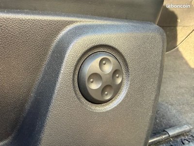 Audi SQ2 20 tfsi 300 sport attitude quattro s-tronic bva - 11