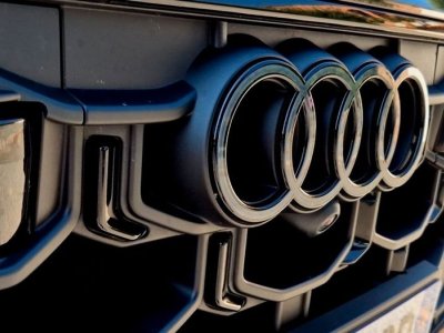 Audi Q8 30 55 tfsie 394h 340 phev hybrid 259kwh avus quattro tiptronic bva options +++ prix neuf 148000 1ere main francais, garantie 1 an + attelage amovibl - 12